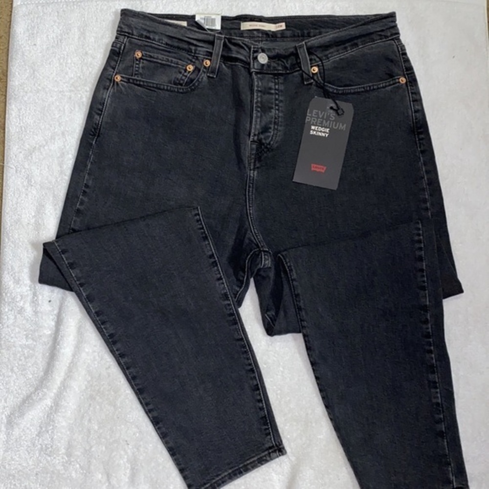 WOMEN’S PREMIUM LEVIS WEDGIE SKINNY HIGH RISE FADED SMOKEY BLACK SIZE 32